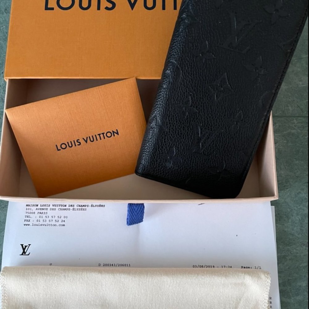 Authentic Louis Vuitton Folio